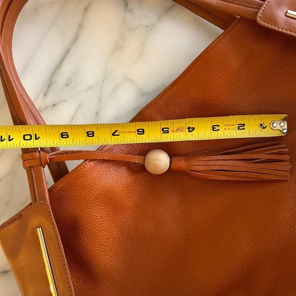 Kattee Cognac Brown Pebbled Leather Hobo Shoulder Bag Fringe Tassel Gold Accent - Picture 9 of 15